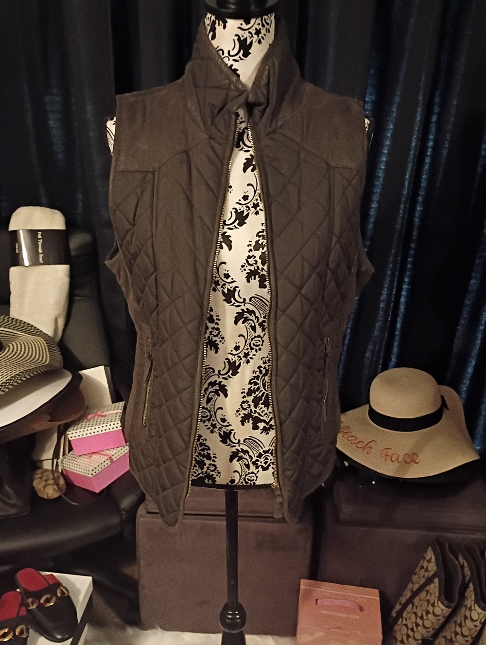 Quilted Puffer Vest - Brown